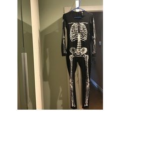 Halloween costume- skeleton